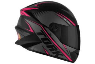 Capacete Pro Tork R8 Fechado com viseira fumê — design esportivo, conforto e proteção para uso diário.
